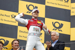 Podium: le vainqueur Edoardo Mortara, Audi Sport Team Abt Sportsline, Audi RS 5 D
