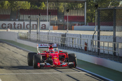 Kimi Raikkonen, Ferrari with 2017 Pirelli tyres