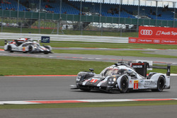 #1 Porsche Team Porsche 919 Hybrid: Timo Bernhard, Mark Webber, Brendon Hartley