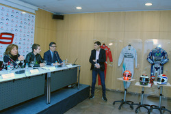 Jorge Lorenzo, Yamaha Factory Racing pendant la conférence de presse