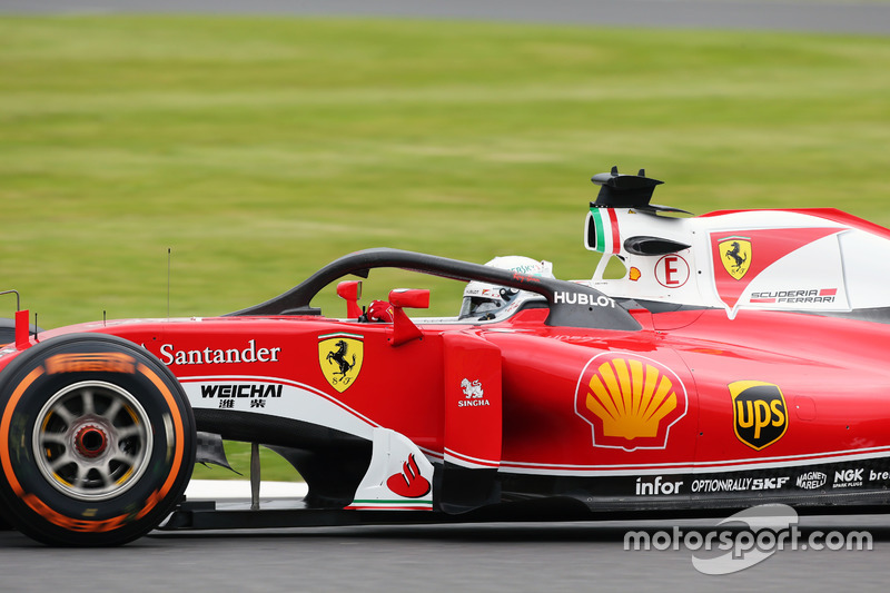 Sebastian Vettel, Ferrari SF16-H mit dem Halo-Cockpitschutz