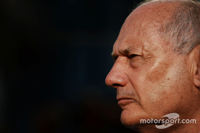 Ron Dennis, McLaren Direktörü