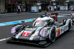 #1 Porsche Team Porsche 919 Hybrid: Timo Bernhard, Mark Webber, Brendon Hartley