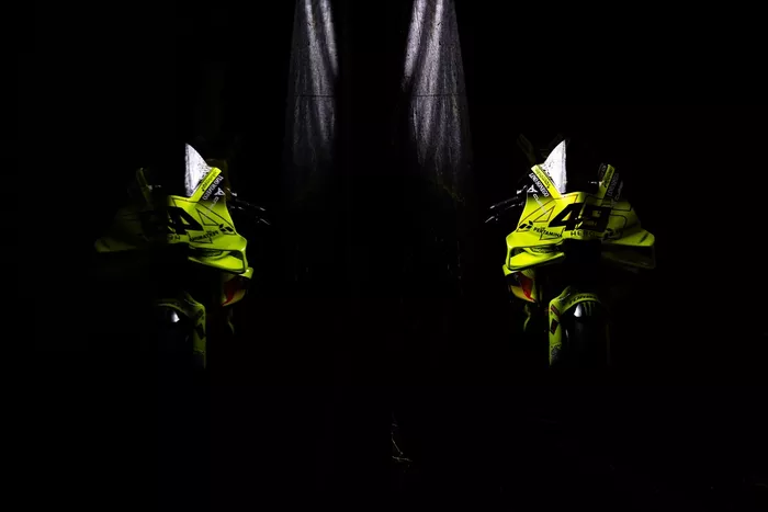 VR46カラーリング 