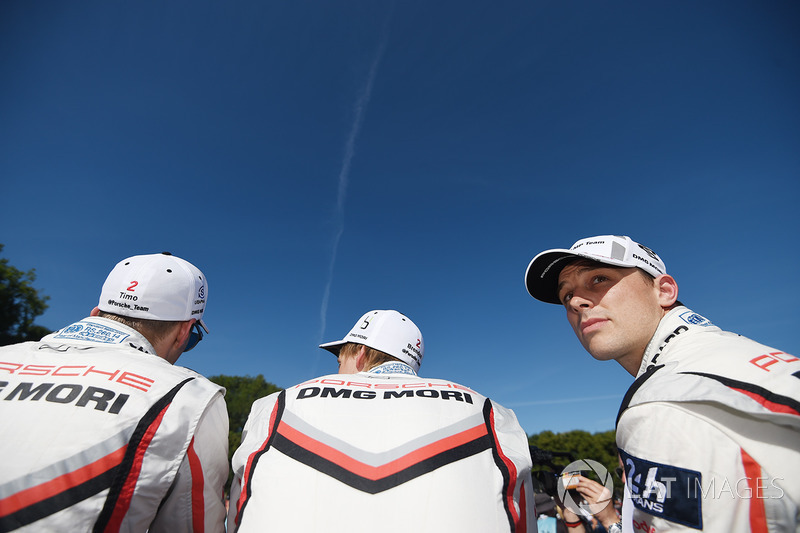 Timo Bernhard, Brendon Hartley, Earl Bamber, Porsche Team