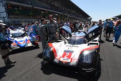 #2 Porsche Team Porsche 919 Hybrid: Timo Bernhard, Earl Bamber, Brendon Hartley