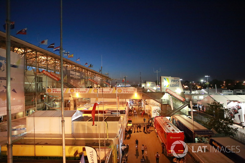 Ambiente en el pitlane