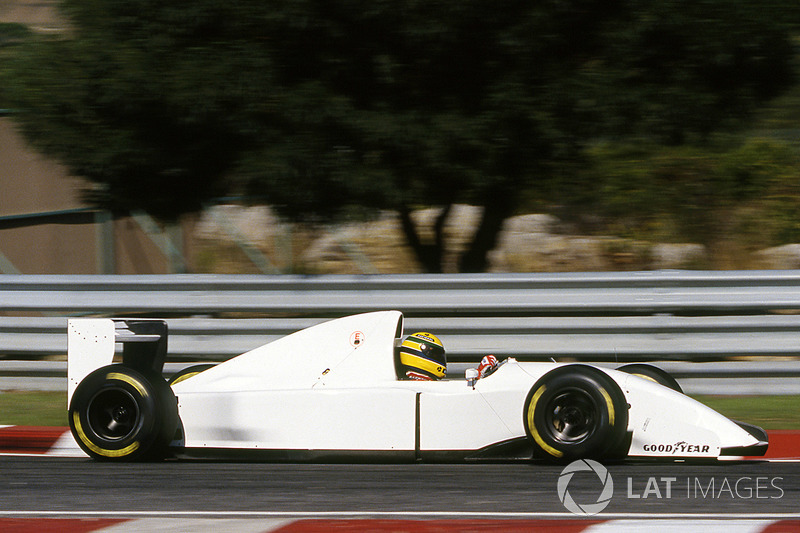 Ayrton Senna, McLaren MP4/8 fitted with a Chrysler/Lamborghini V12 engine