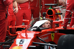 Sebastian Vettel, Ferrari SF70-H with cockpit shield