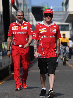 Kimi Raikkonen, Ferrari ve Maurizio Arrivabene, Ferrari Takım Patronu