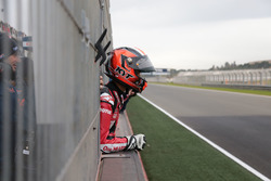 Andi Gilang saat berada di pit wall