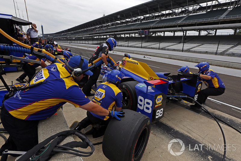 Alexander Rossi, Herta - Andretti Autosport Honda pit stop
