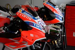 Vergleich: Neue und alte Verkleidung an den Bikes von Andrea Dovizioso, Ducati Team