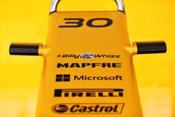 La Renault Sport F1 Team RS17 avec des stickers #BillyWhizz