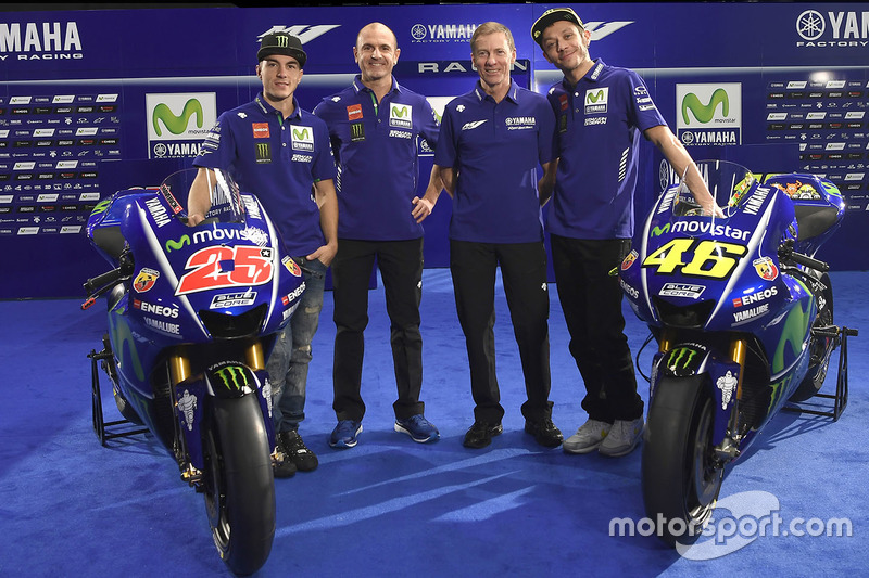 Maverick Viñales, Yamaha Factory Racing; Massimo Meregalli, Teamdirektor; Lin Jarvis, Renndirektor;