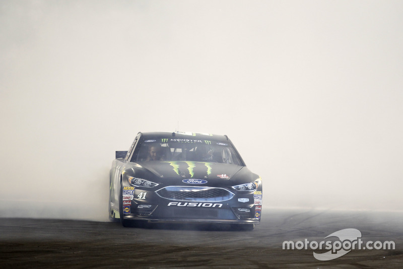 Kurt Busch in his Stweart-Haas Ford