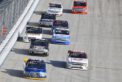 Chase Briscoe, Brad Keselowski Racing Ford, Kaz Grala, GMS Racing Chevrolet, John Hunter Nemechek, SWM-NEMCO Motorsports Chevrolet