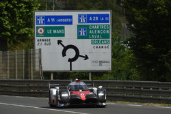 #8 Toyota Gazoo Racing Toyota TS050 Hybrid: Anthony Davidson, Sébastien Buemi, Kazuki Nakajima