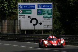 №25 CEFC Manor TRS Racing Oreca 07 Gibson: Роберто Гонсалес, Симон Труммер, Виталий Петров