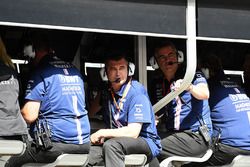 Andy Stevenson, Team Manager Sahara Force India F1 Team et Bradley Joyce, ingénieur de course Sahara Force India
