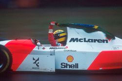 Race winner Ayrton Senna, McLaren MP4/8 Ford