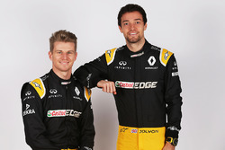 (L to R): Nico Hulkenberg, Renault Sport F1 Team with team mate Jolyon Palmer, Renault Sport F1 Team