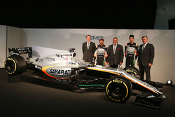 (L to R): Andrew Green, Sahara Force India F1 Team Technical Director; Sergio Perez, Sahara Force India F1 VJM10; Dr. Vijay Mallya, Sahara Force India F1 Team Owner; Esteban Ocon, Sahara Force India F1 Team; Otmar Szafnauer, Sahara Force India F1 Chief Operating Officer, and the Sahara Force India F1 VJM10