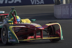 Ganador de la carrera Lucas di Grassi, Audi Sport Team Abt