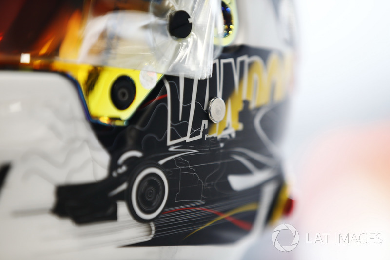 Détails du casque spécial de Stoffel Vandoorne, McLaren, pour son GP à domicile