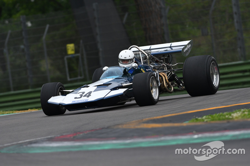 Surtees TS9B