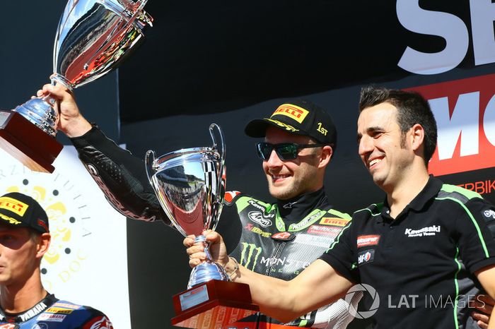 Podio: il vincitore della gara Jonathan Rea, Kawasaki Racing