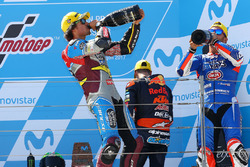 Podio: il vincitore della gara Franco Morbidelli, Marc VDS, il secondo classificato Mattia Pasini, I