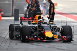 Daniel Ricciardo, Red Bull Racing RB13 with aero sensors