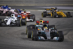 Lewis Hamilton, Mercedes F1 W08, Daniel Ricciardo, Red Bull Racing RB13, Felipe Massa, Williams FW40, Kimi Raikkonen, Ferrari SF70H