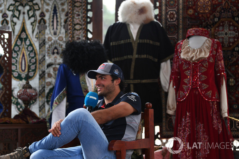 Carlos Sainz Jr., Scuderia Toro Rosso