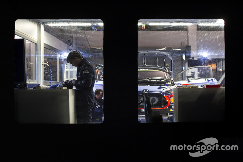Zona de Hyundai Motorsport team