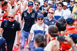 Valtteri Bottas, Mercedes AMG F1, Felipe Massa, Williams, in the drivers parade