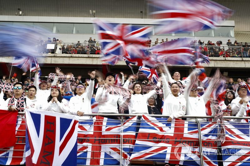 Support for Lewis Hamilton, Mercedes AMG F1