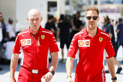 Jock Clear, Engineering Director, Ferrari, and Sebastian Vettel, Ferrari