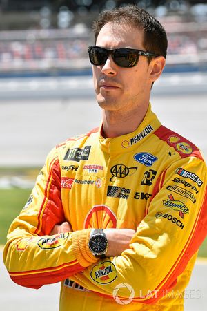 Joey Logano, Team Penske, Ford Fusion Shell Pennzoil