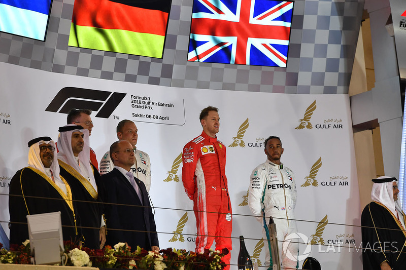 Podio: il vincitore della gara Sebastian Vettel, Ferrari, il secondo classificato Valtteri Bottas, Mercedes-AMG F1, il terzo classificato Lewis Hamilton, Mercedes AMG F1