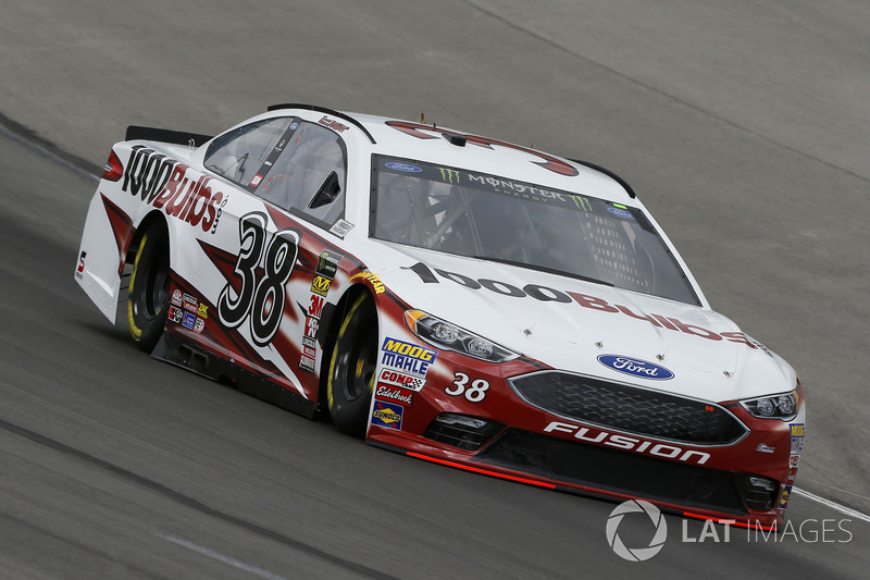 29. David Ragan, No. 38 Front Row Motorsports Ford Fusion