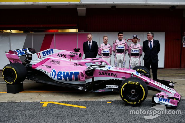 Andrew Green, director técnico de Sahara Force India F1, Nikita Mazepin, Sahara Force India F1, Esteban Ocon, Sahara Force India F1, Sergio Perez, Sahara Force India y Otmar Szafnauer, CEO de Sahara Force India