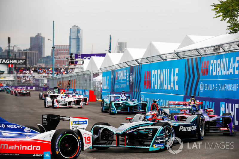 Aksi balapan Formula E