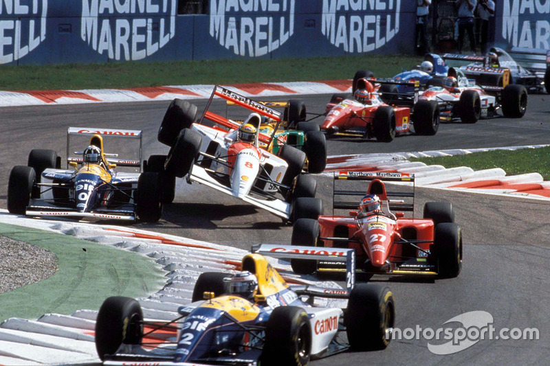 Start action, Alain Prost, Williams, Damon Hill, Williams, Jean Alesi, Ferrari, and Ayrton Senna, McLaren 