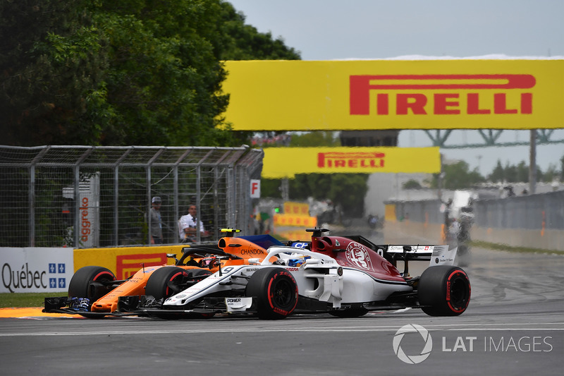 Marcus Ericsson, Sauber C37 et Stoffel Vandoorne, McLaren MCL33