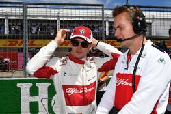 Charles Leclerc, Sauber on the grid