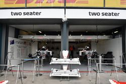 F1 Experiences 2-Seater garage