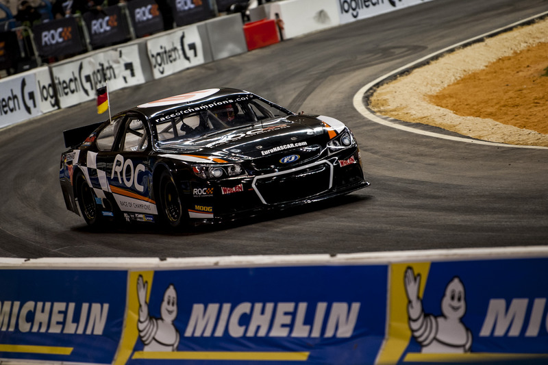 Timo Bernhard del Team Germany alla guida della Whelen NASCAR