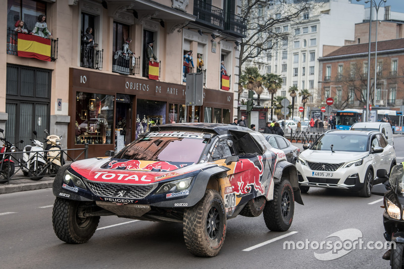Карлос Сайнс, Лукас Крус, Peugeot Sport, у Мадриді